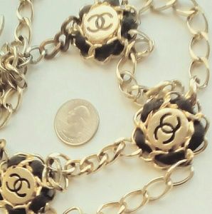 Chanel camelia chain flower
